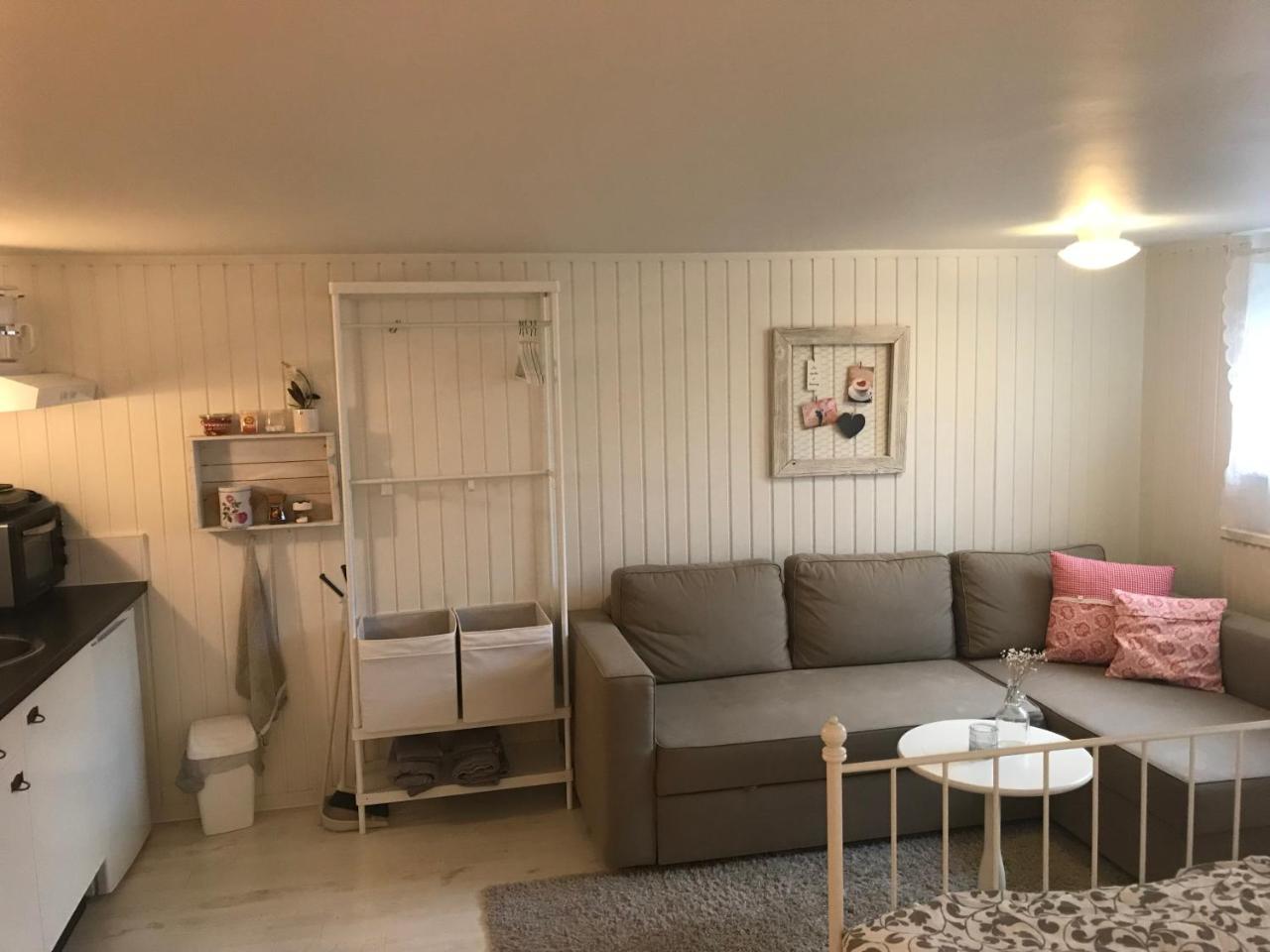 Room With Pentry, Separate Entrance, No Cardpayment Gränna Exteriör bild